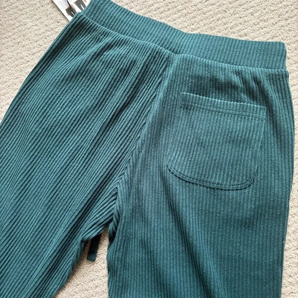 NWT ALO Yoga Muse Sweatpant Galactic Teal Green | size S - Picture 7 of 7